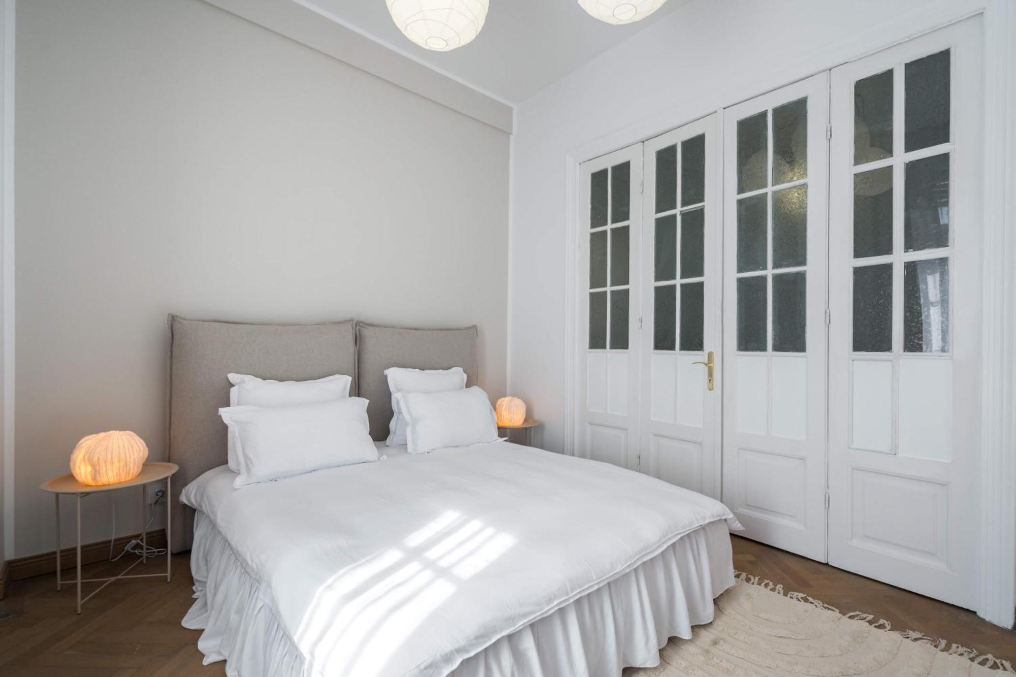 Stunning 3br - Balcony Overlooking Calea Victoriei Bucureşti