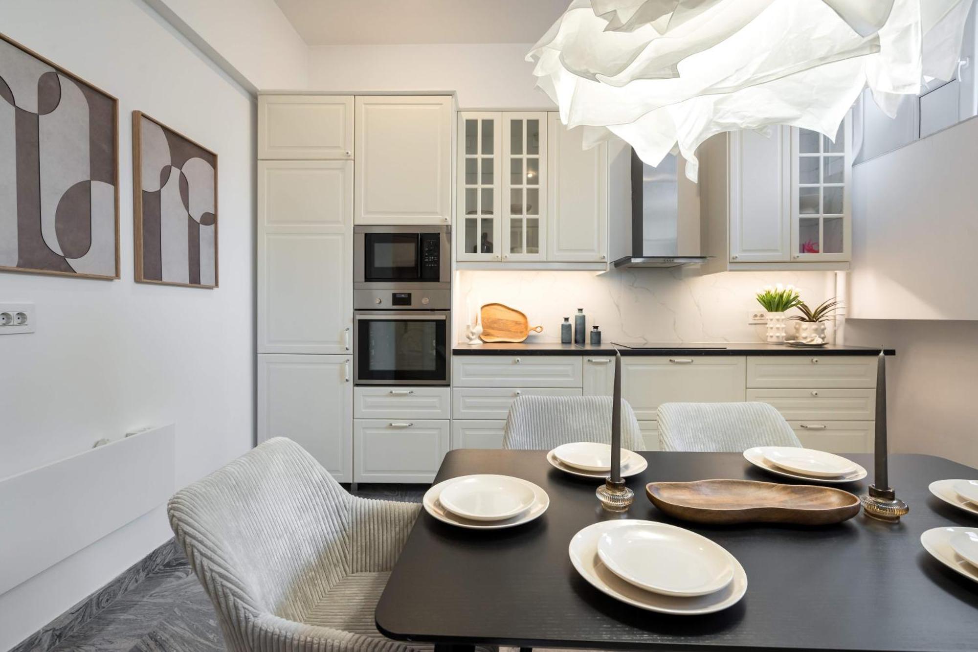 Stunning 3br - Balcony Overlooking Calea Victoriei Apartament Bucureşti
