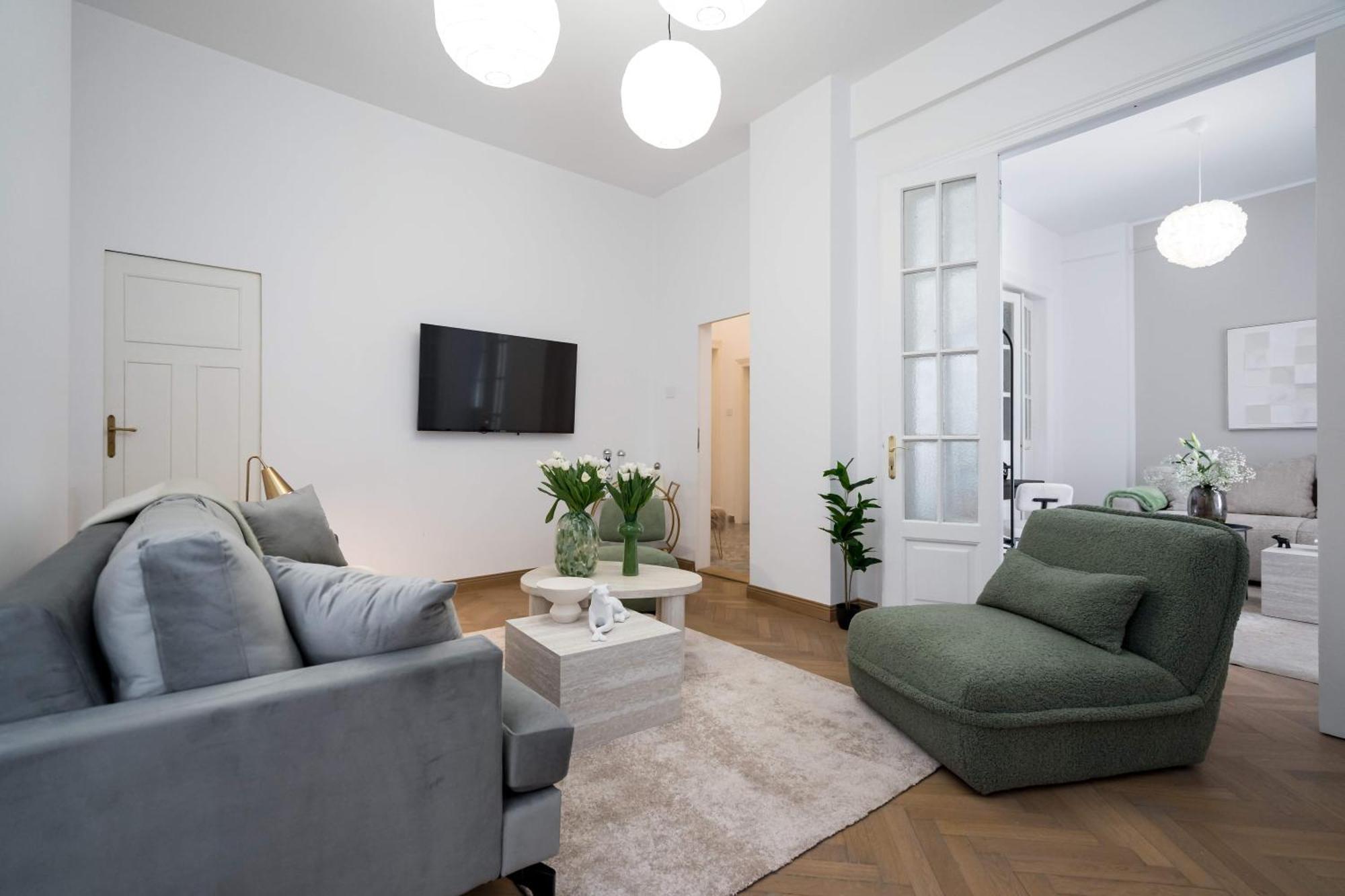 Stunning 3br - Balcony Overlooking Calea Victoriei Appartamento
